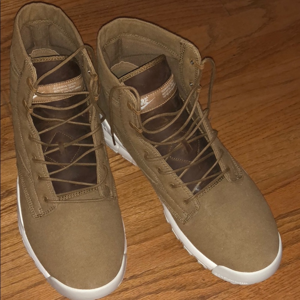 Nike shoes